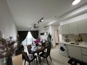 D'Gunduls Homestay Family Suite 2R 2B by DGH I-CITY